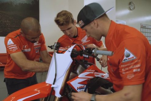 REDefined Episode 2 – Roczen and Seely attempt a dirt bike build