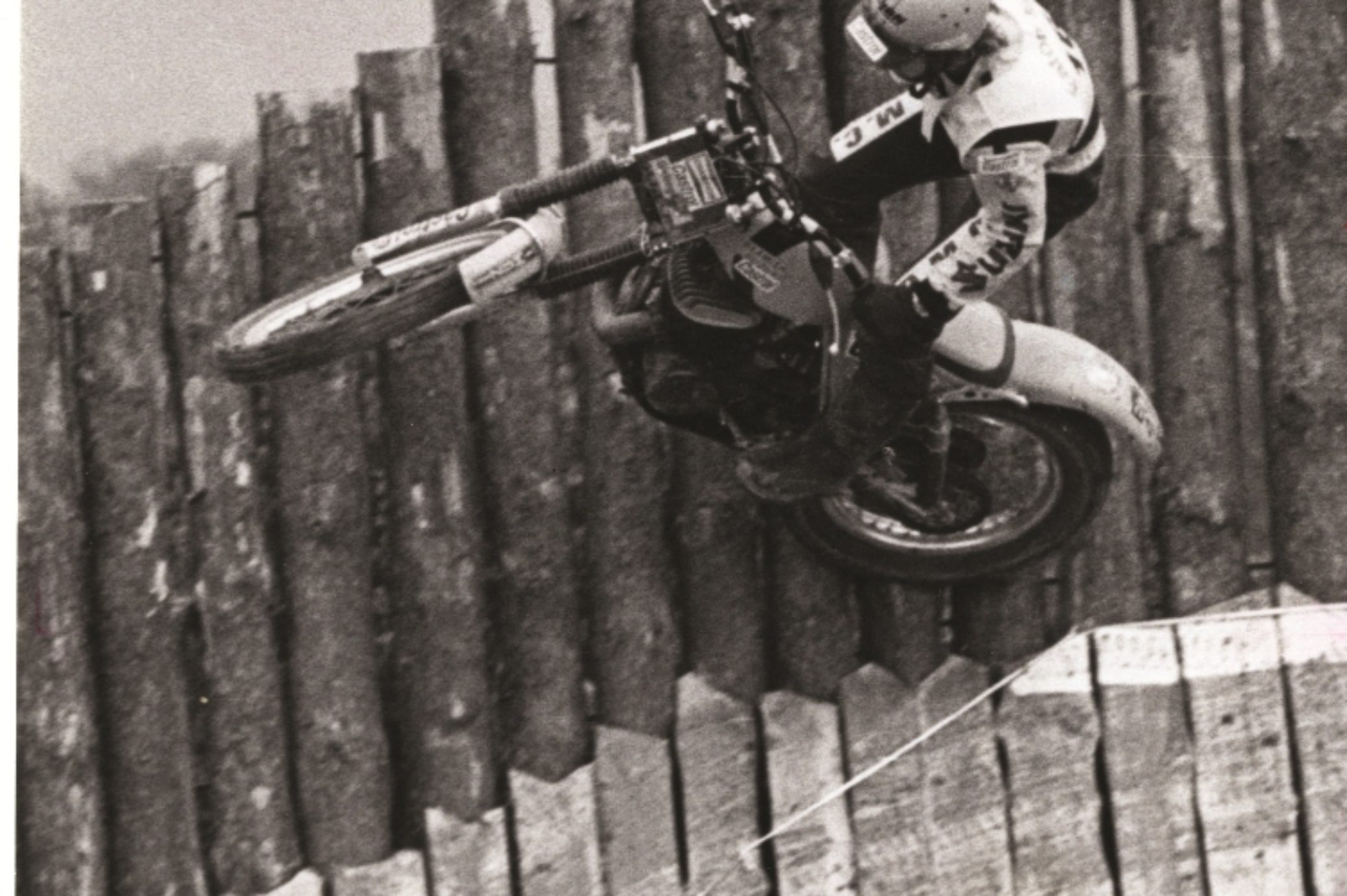 Special Feature TV Gold!