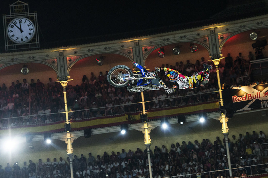 X-Fighters cut down to one round