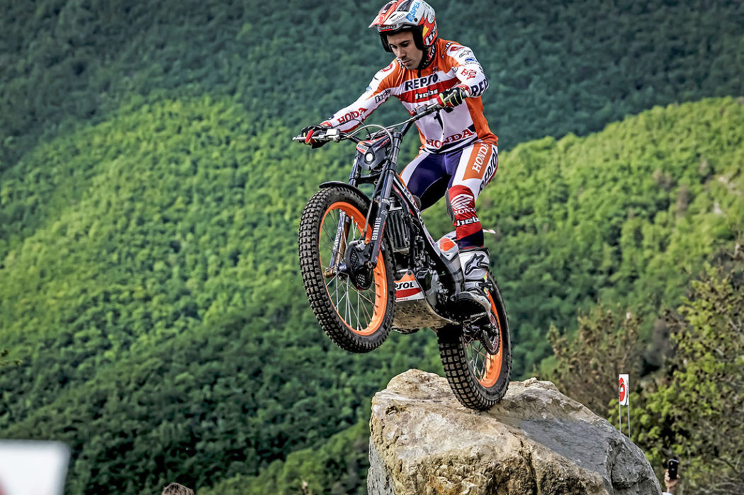 toni bou crowned 2017 fim trialgp world champion toni bou crowned 2017 fim trialgp world champion