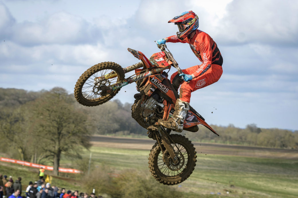 preview maxxis motocross hits