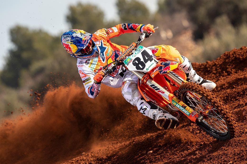 First Look: 2020 Red Bull KTM Factory Racing MXGP – team shoot images