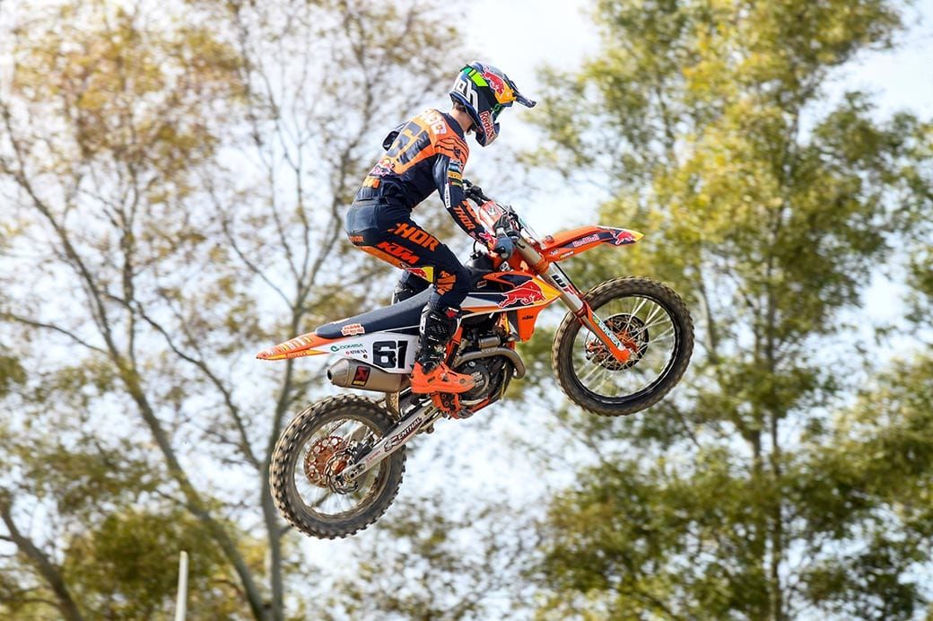 Fitness boost for double world champion – see Jorge Prado back on the bike