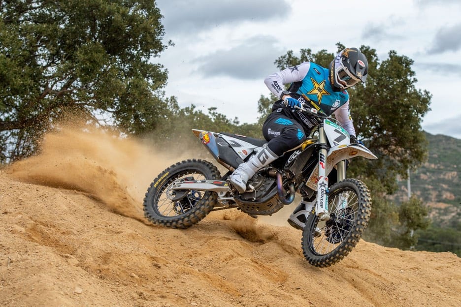 84542_rockstar-energy-iceone-husqvarna_2021_action_jasikonis_shotbybavo_dsc1404_web