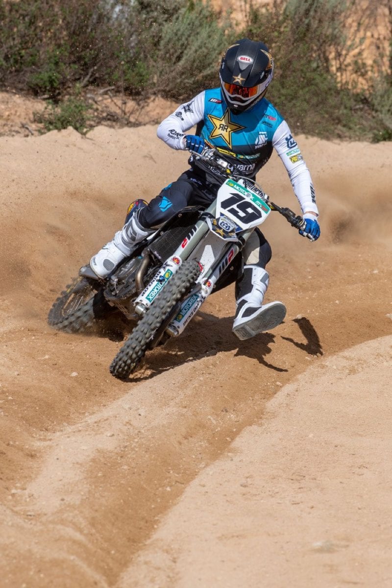 84556_rockstar-energy-iceone-husqvarna_2021_action_olsen_shotbybavo_dsc0614_web