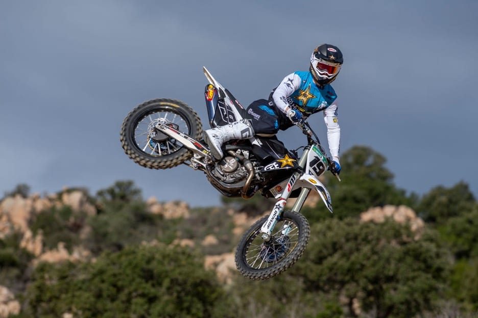 84559_rockstar-energy-iceone-husqvarna_2021_action_olsen_shotbybavo_dsc0679_web