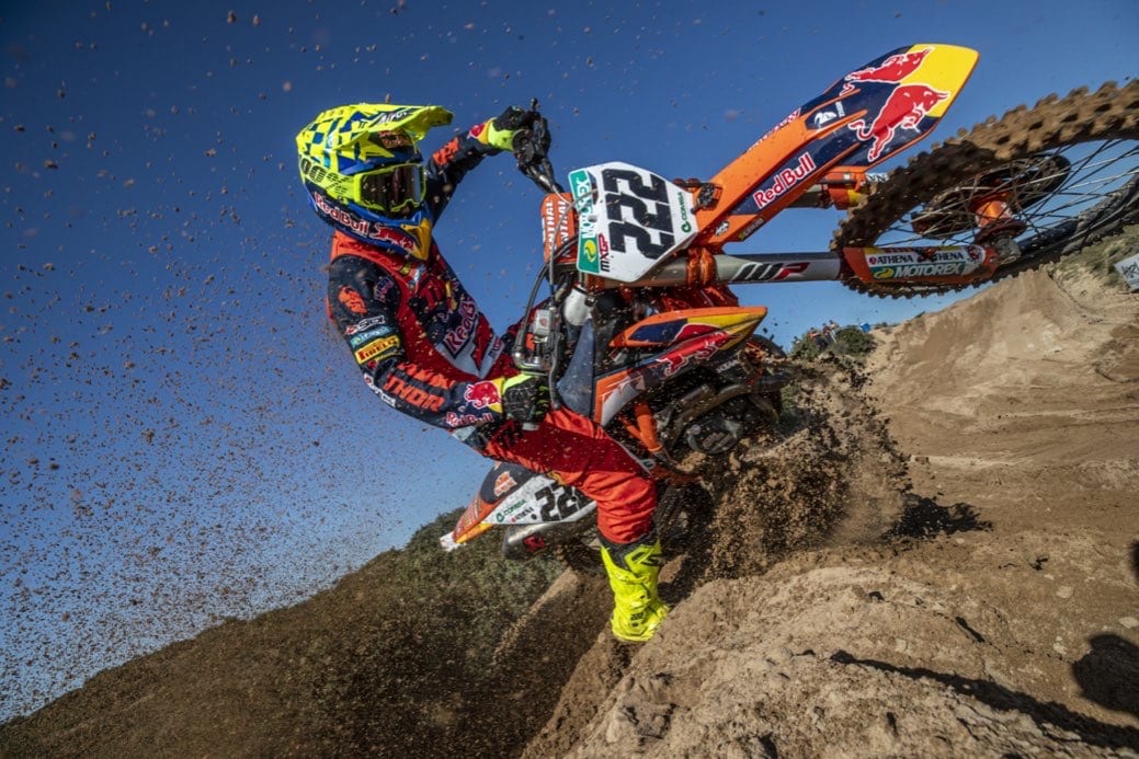 375636_cairoli_ktm_team_2021_jpa_p1_9638_bn_web