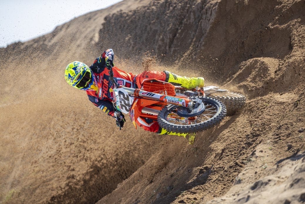 375642_cairoli_ktm_team_2021_jpa_p2_5701_bn_web