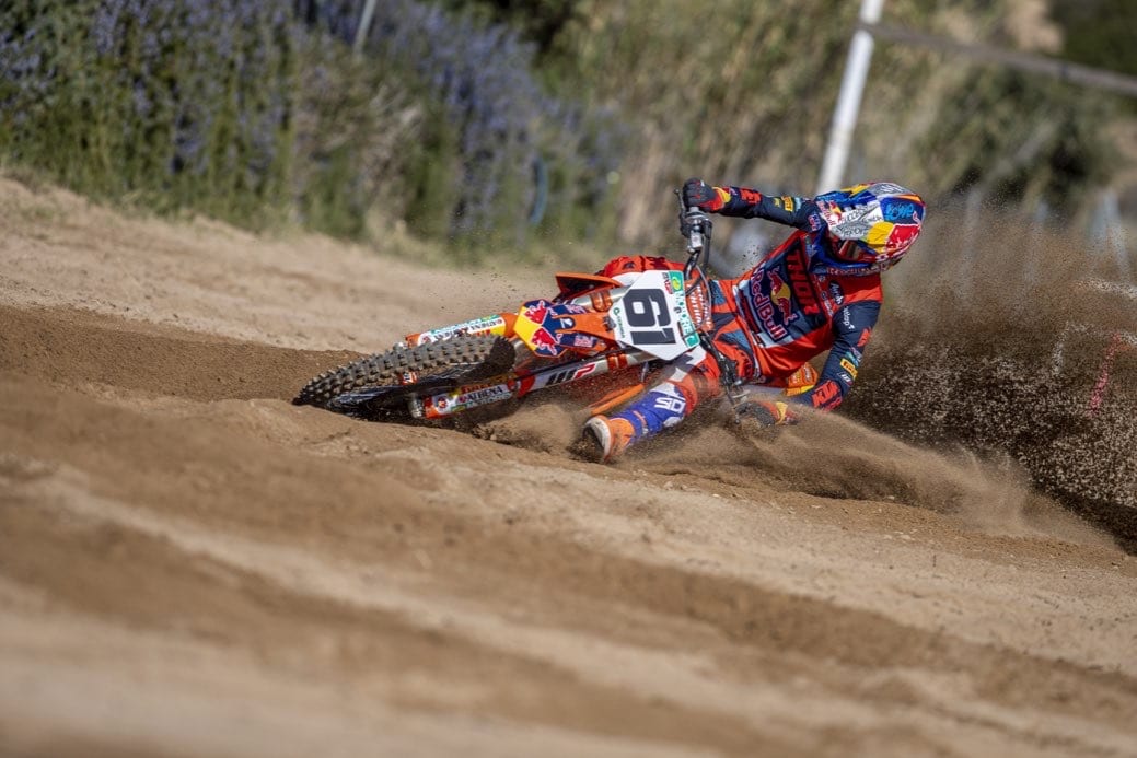 375888_prado_ktm_team_2021_jpa_p2_6350_bn_web-2