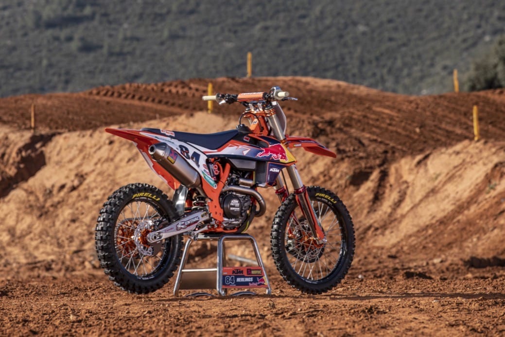 378981_herlings_ktm_team_2021_jpa_p2_3038_web