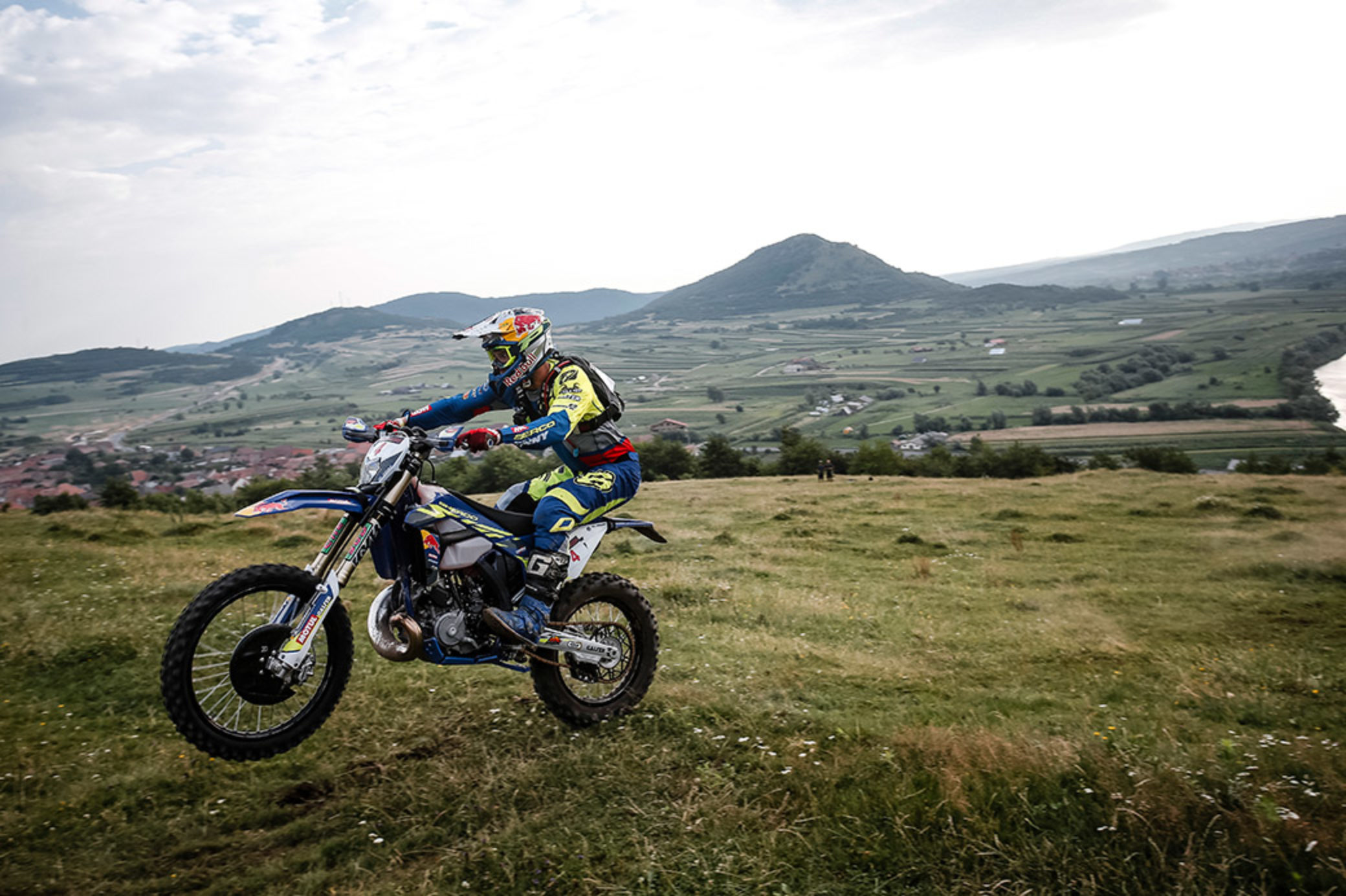 Wade Young Off To A Flyer At 21 Red Bull Romaniacs