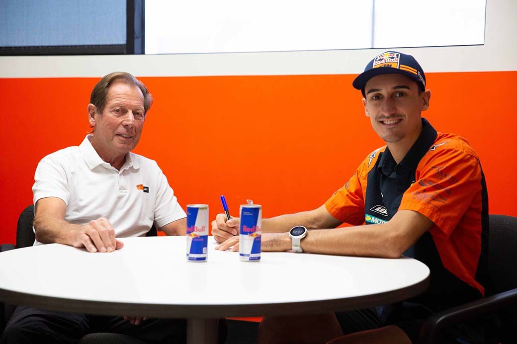 marvin-musquin-re-signs-with-ktm-for-2022
