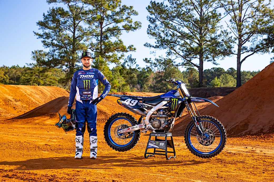 nate-thrasher-star-yamaha-racing-2022-sx-team-2022-01_web