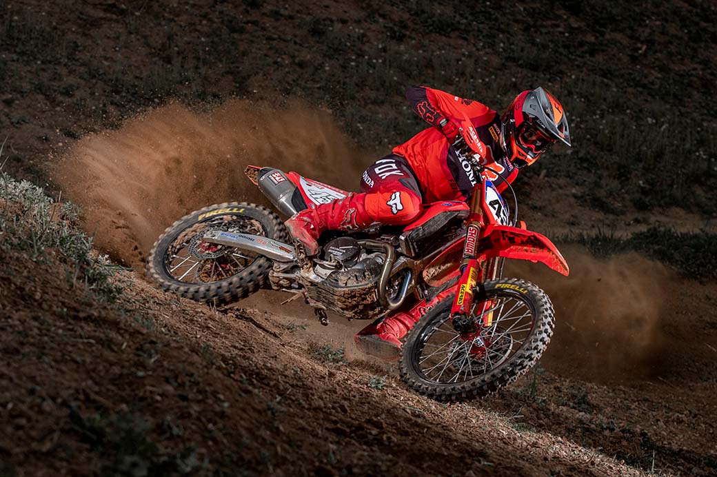 evans_action_hondaproracing_shotbybavo_dsc_8690_m01