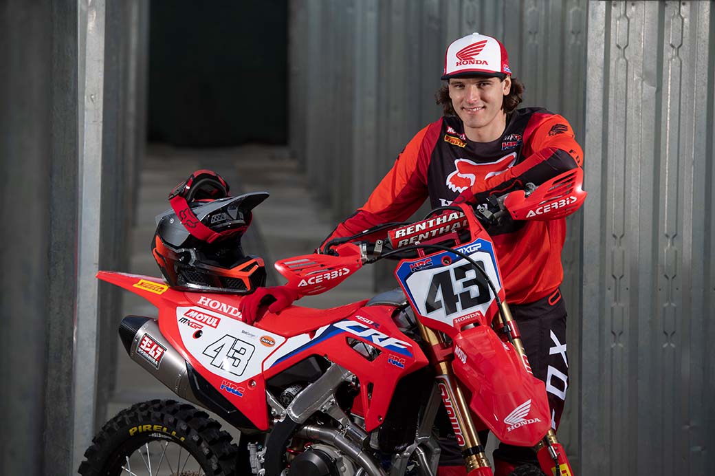 evans_portrait_hondaproracing_shotbybavo_dsc_7721