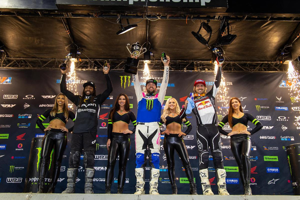 eli-tomac-detroit-podium-2022-01