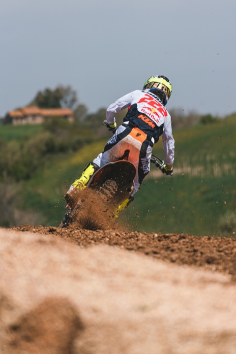 tony_cairoli_ama_2022_440195_tc-ktm-highres-22_web