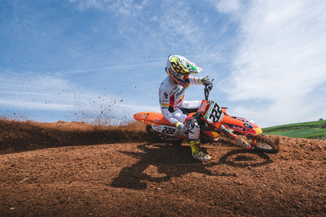 tony_cairoli_ama_2022_440201_tc-ktm-highres-28_web