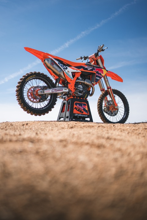 tony_cairoli_ama_2022_440210_tc-ktm-highres-5_web