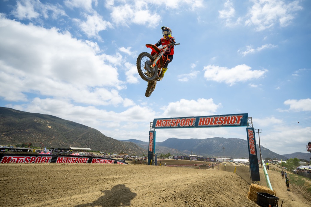 449065_tony-cairoli-ktm-450-sx-f-fox-raceway-mx-1-2022-018_1st-rd-motocross-usa-2022-_-pala-_ca__web